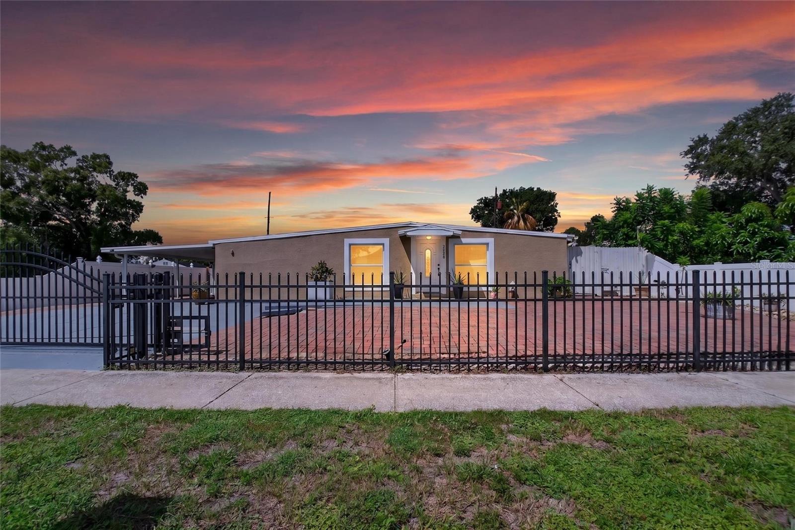 Photo of 1727 WAIKIKI WAY TAMPA FL 33619