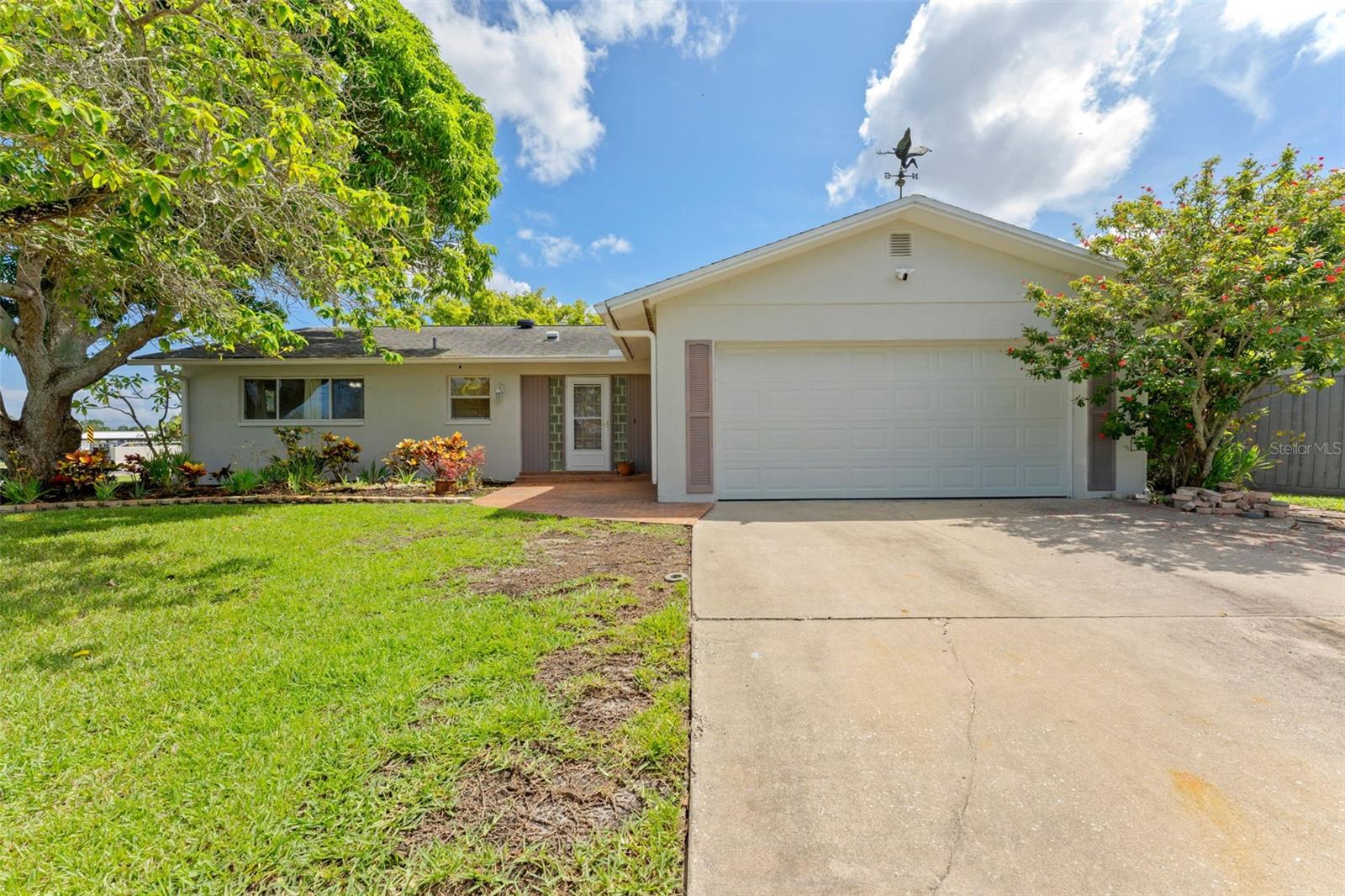 Photo of 344 CROSSWINDS DRIVE PALM HARBOR FL 34683