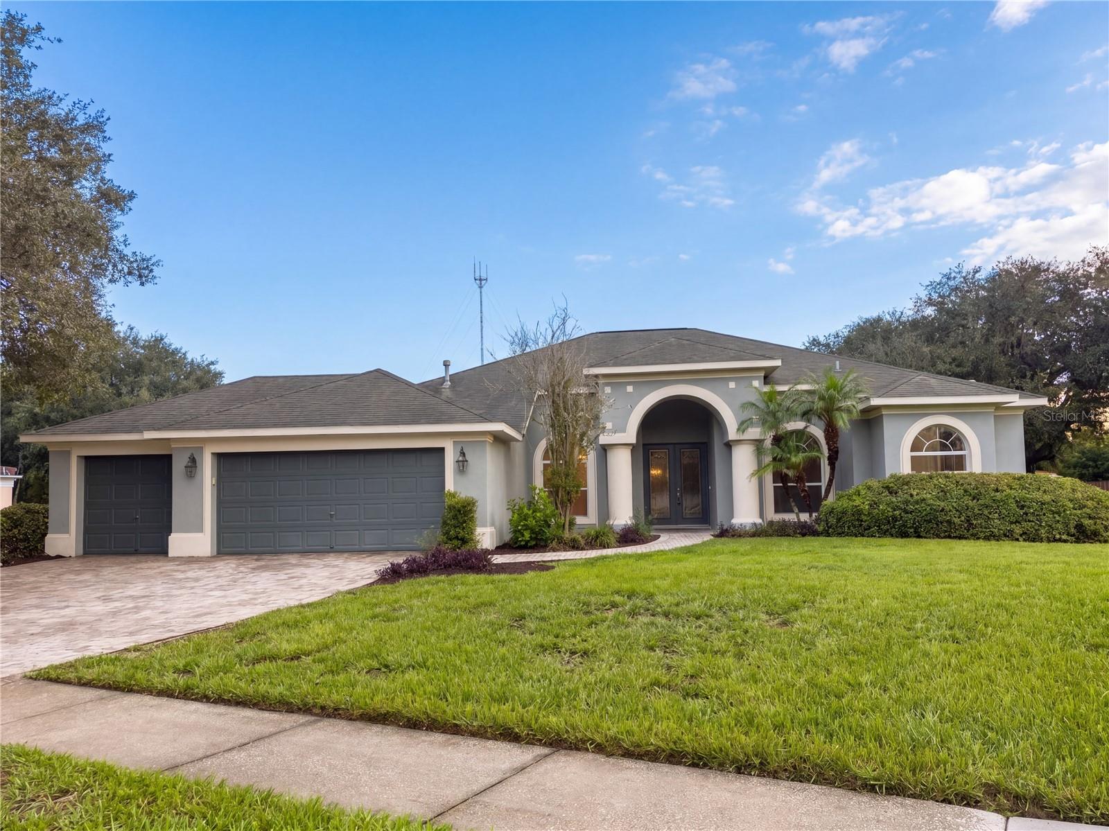 Photo of 14275 CREEK RUN DRIVE RIVERVIEW FL 33579