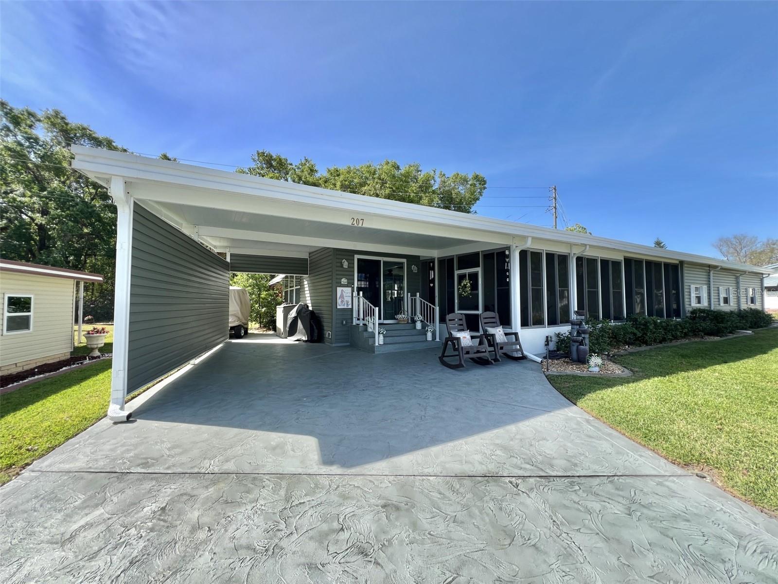 Photo of 207 HAWTHORNE BOULEVARD LEESBURG FL 34748