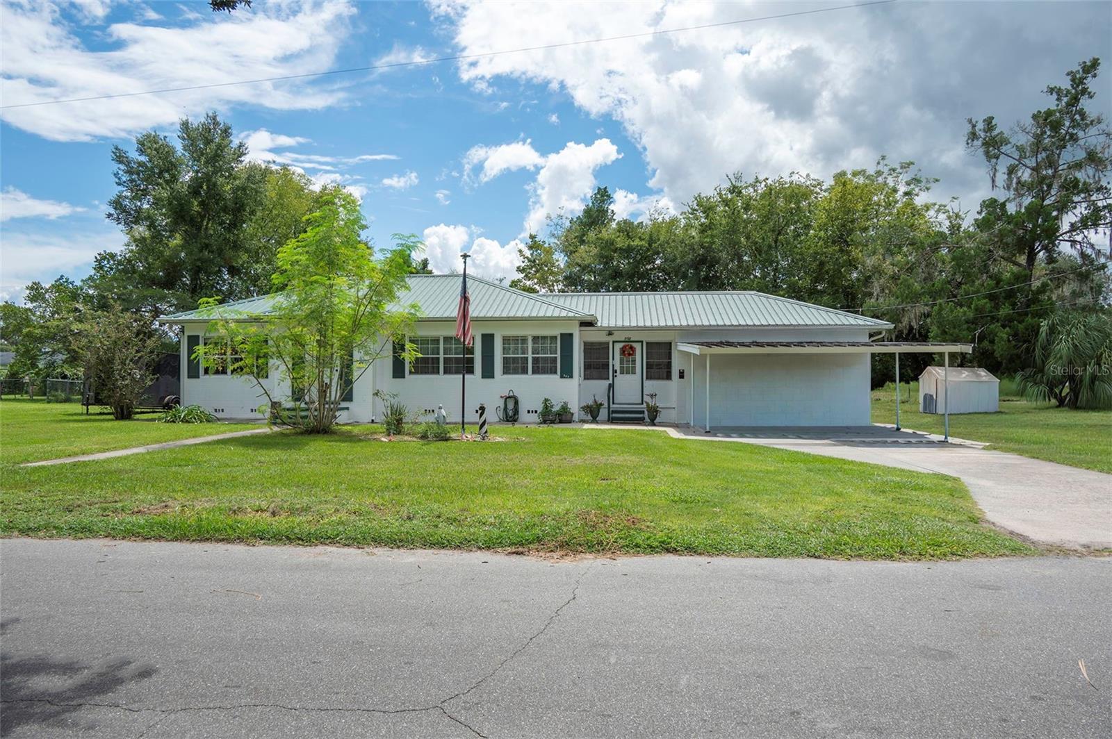 Photo of 502 WOLFE STREET WILDWOOD FL 34785