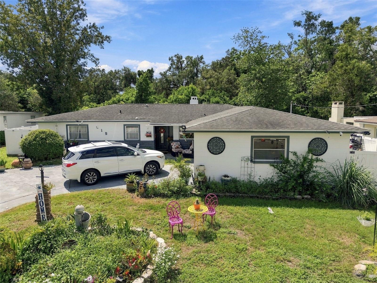 Photo of 519 S LARRY CIRCLE BRANDON FL 33511