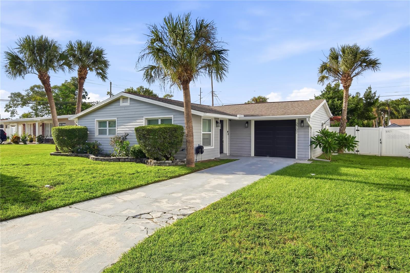 Photo of 2707 W KENMORE AVENUE TAMPA FL 33614