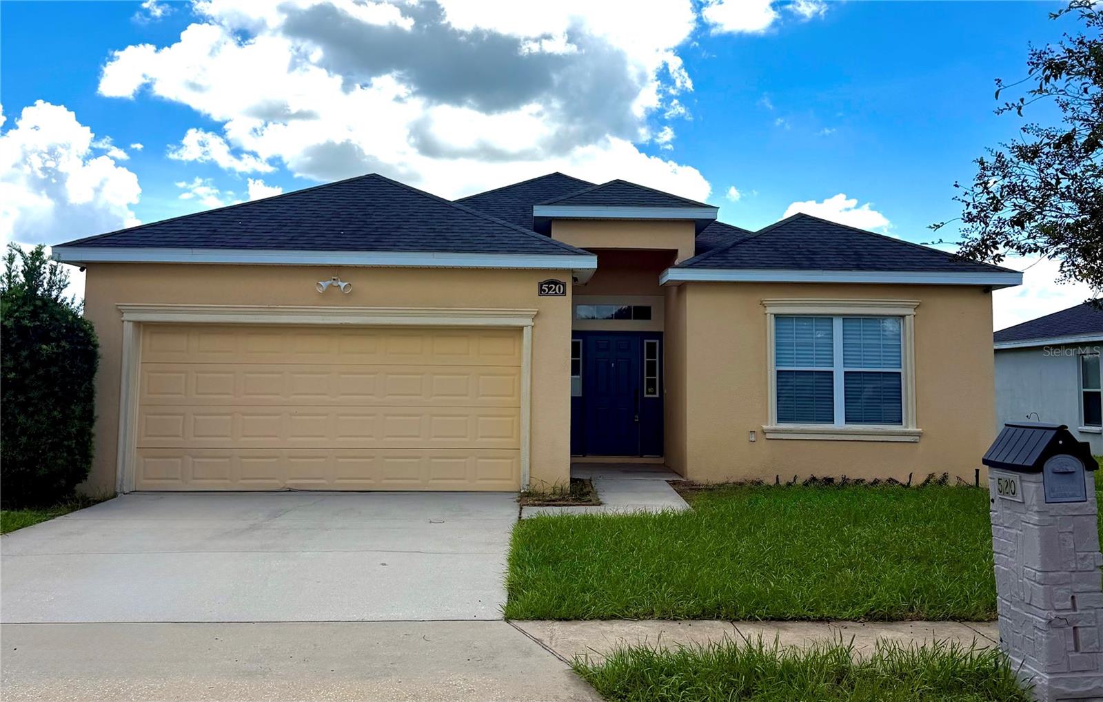 Photo of 520 HIGHLAND MEADOWS AVENUE DAVENPORT FL 33837