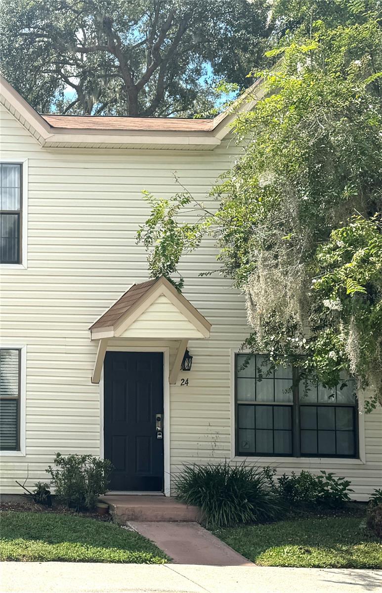 Photo of 2302 MAKI ROAD #24 PLANT CITY FL 33563