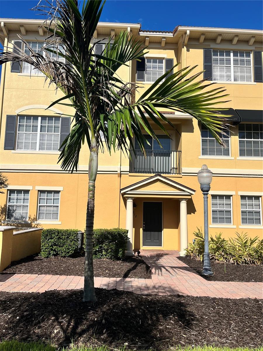 Photo of 512 JASMINE WAY CLEARWATER FL 33756