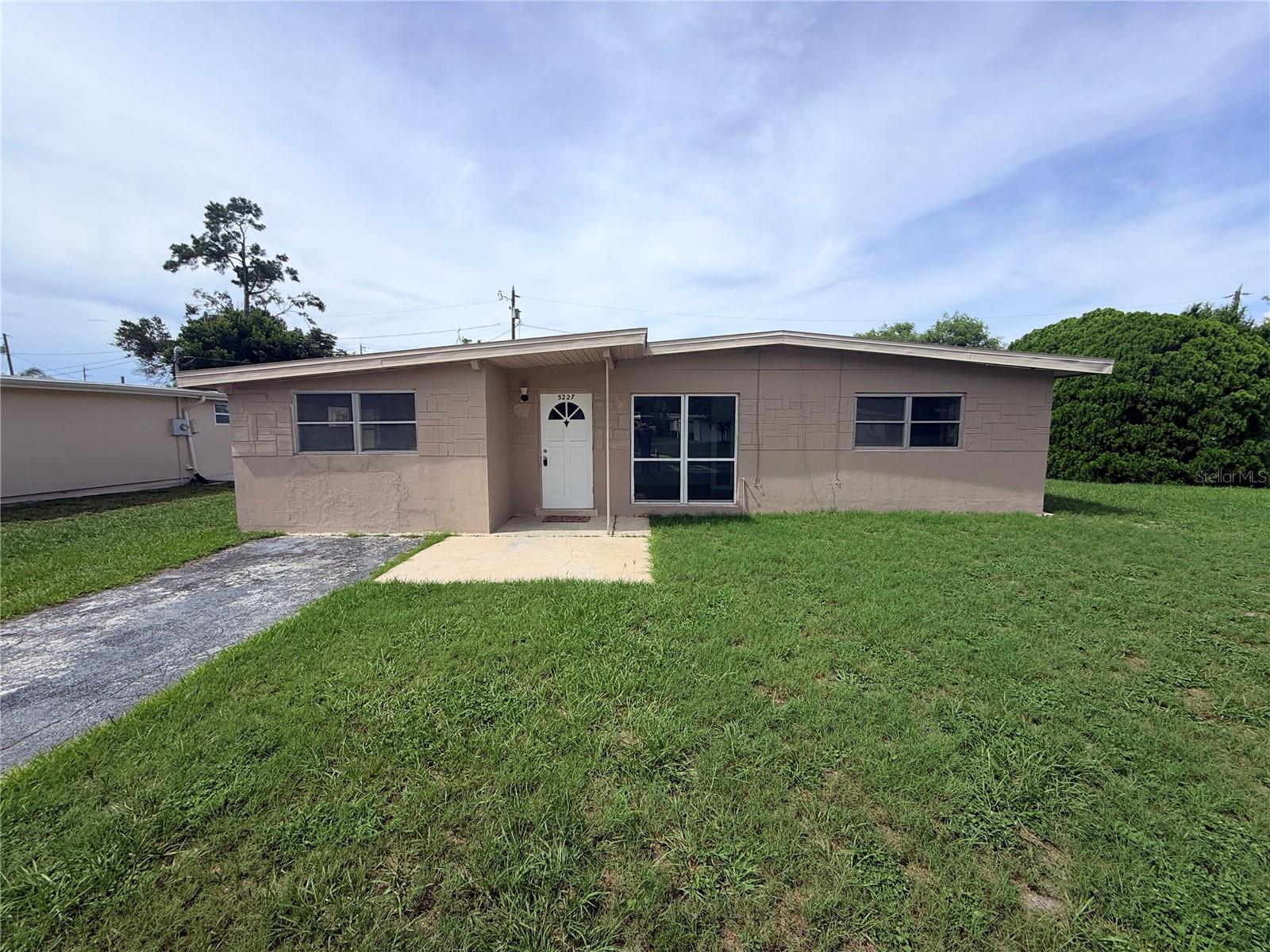 Photo of 5227 TANGERINE DRIVE NEW PORT RICHEY FL 34652
