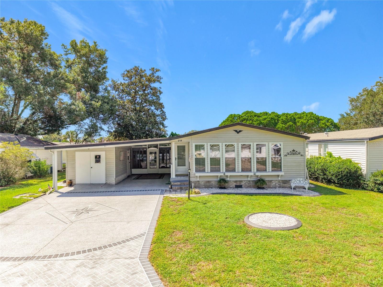 Photo of 658 RAINBOW BOULEVARD LADY LAKE FL 32159