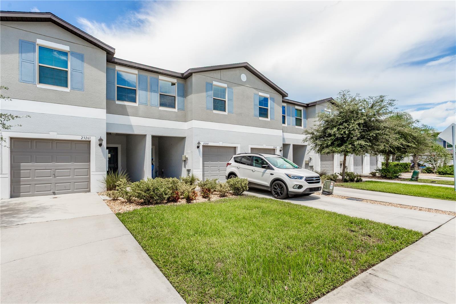 Photo of 23265 WILLOW GLEN WAY LUTZ FL 33549