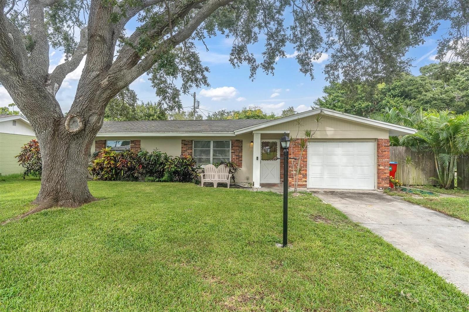 Photo of 11911 84TH AVENUE SEMINOLE FL 33772