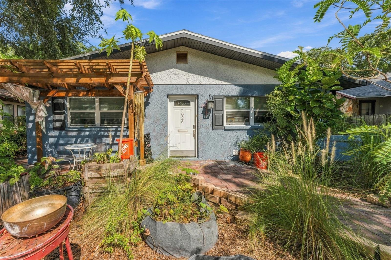 Photo of 2026 10TH STREET ST PETERSBURG FL 33705