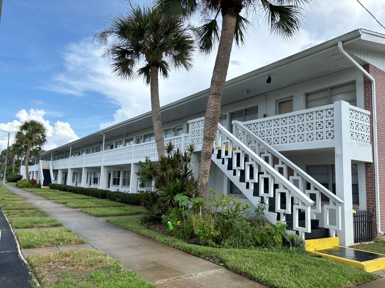 Photo of 1000 79TH AVENUE #102 ST PETERSBURG FL 33702