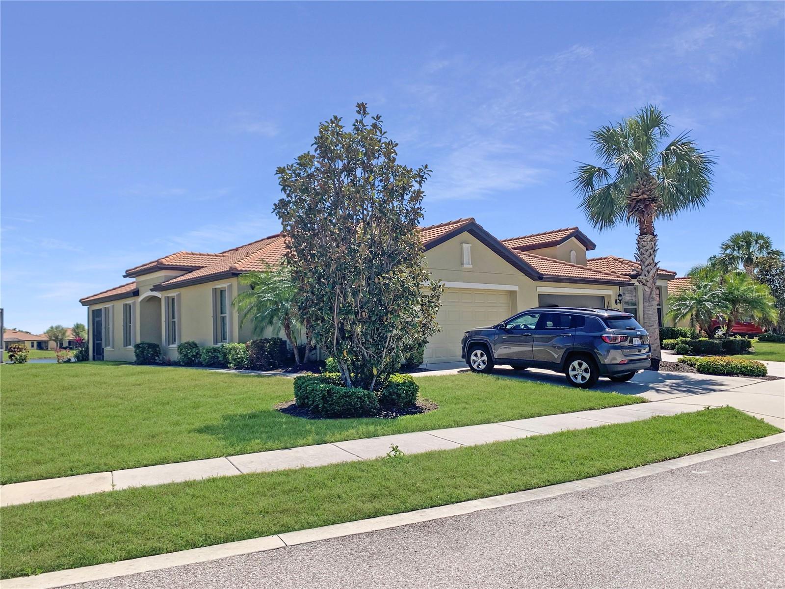 Photo of 5472 SUNSET FALLS DRIVE APOLLO BEACH FL 33572