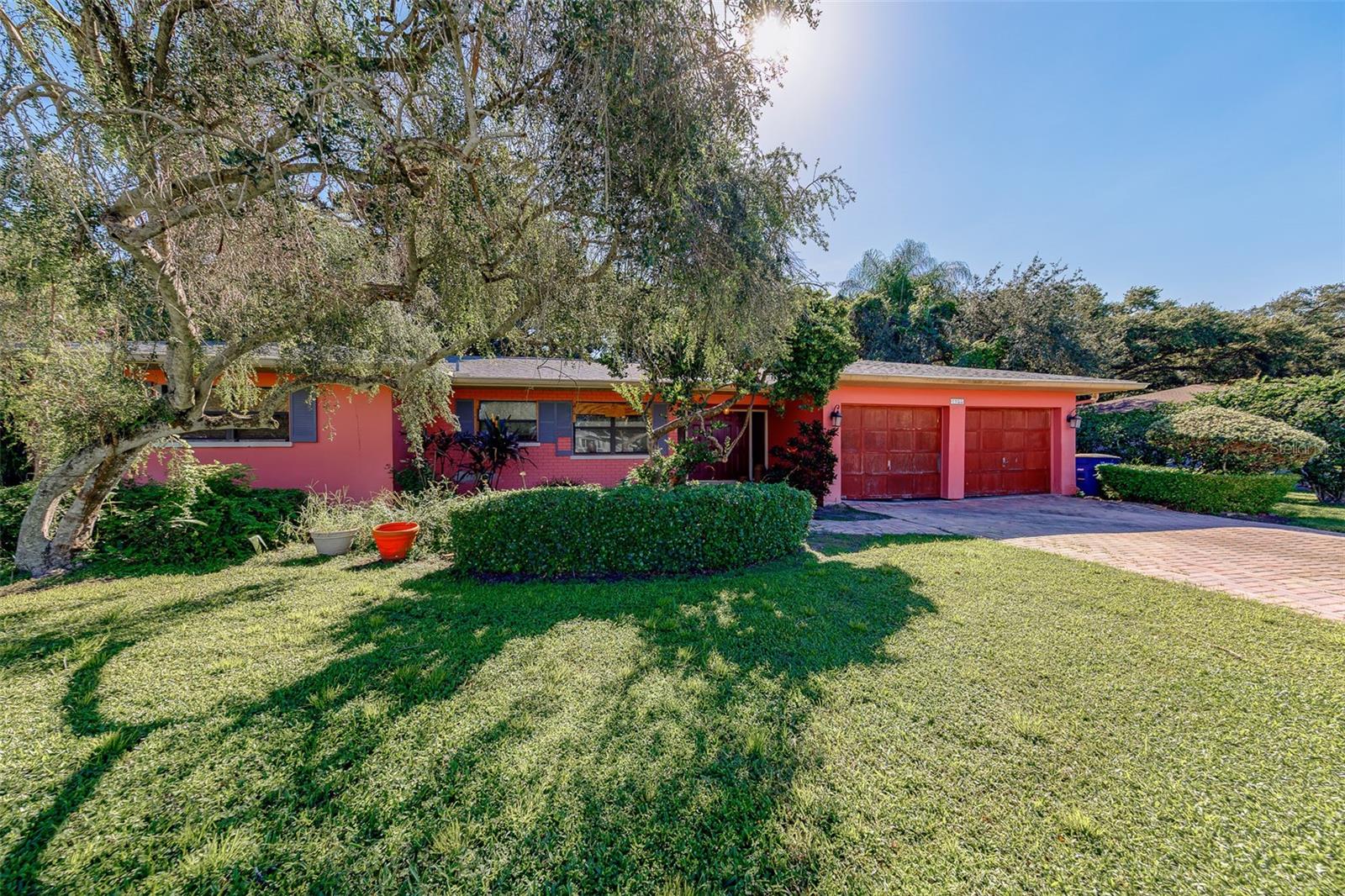 Photo of 1105 WOODCREST AVENUE CLEARWATER FL 33756
