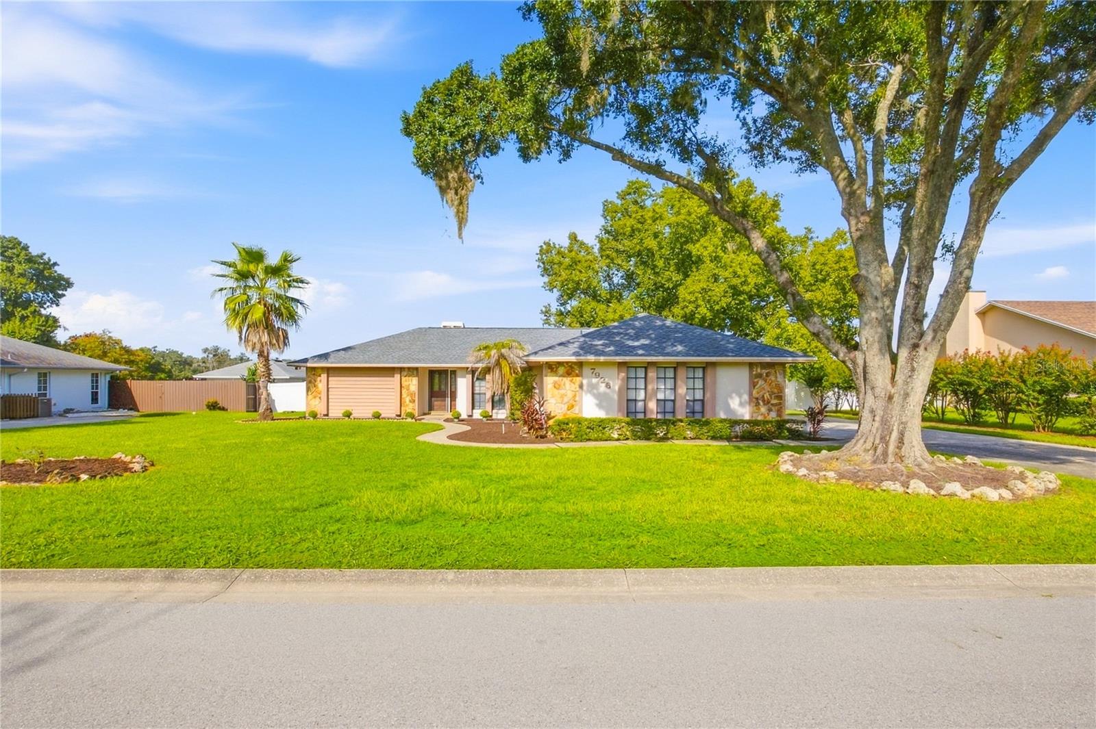 Photo of 7926 W RIDGE POINTE DRIVE LAKELAND FL 33810