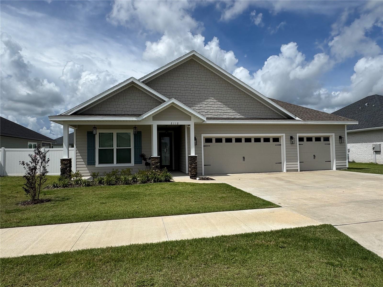 Photo of 2112 SW 245TH DRIVE NEWBERRY FL 32669