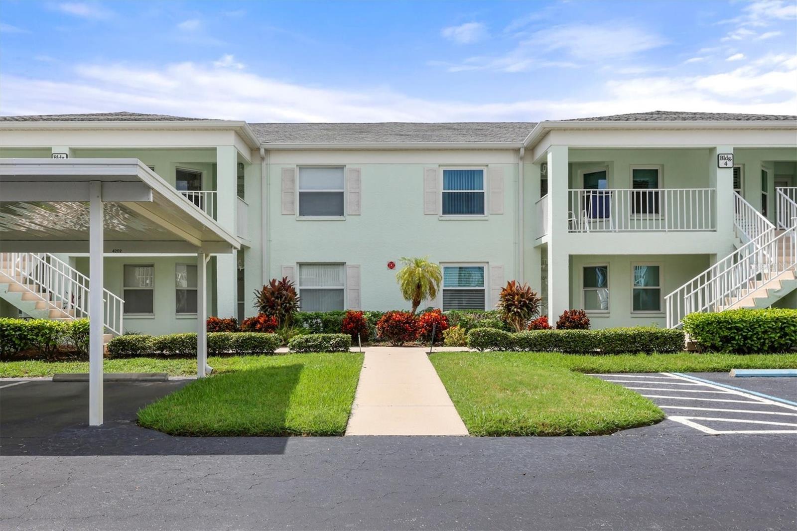Photo of 5725 GREENWOOD AVENUE #4203 NORTH PORT FL 34287
