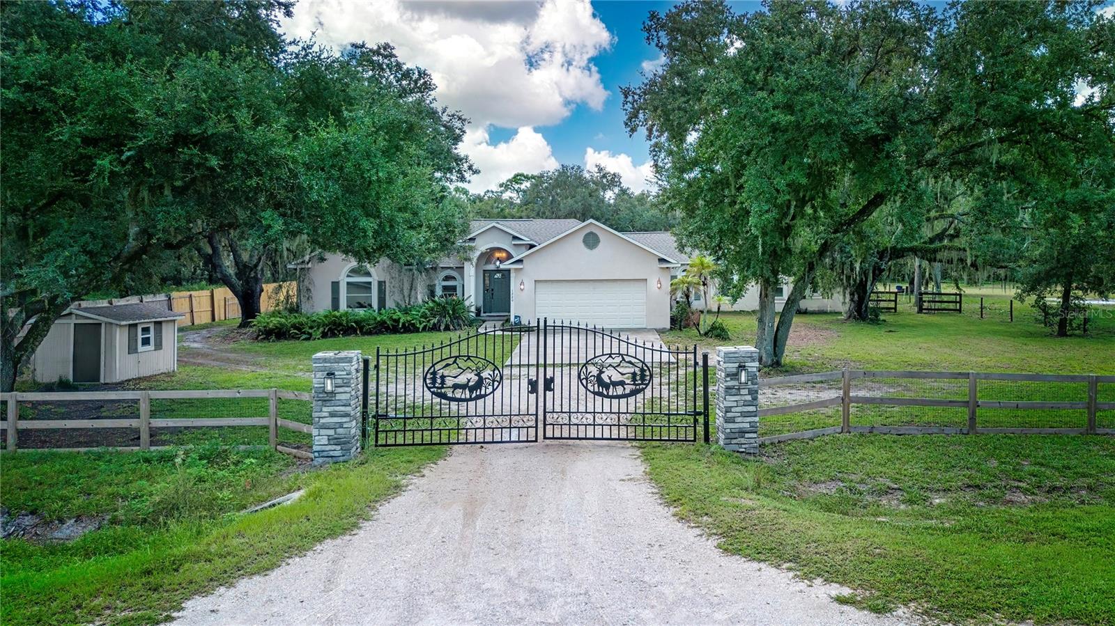 Photo of 1220 BUTCH CASSIDY TRAIL WIMAUMA FL 33598