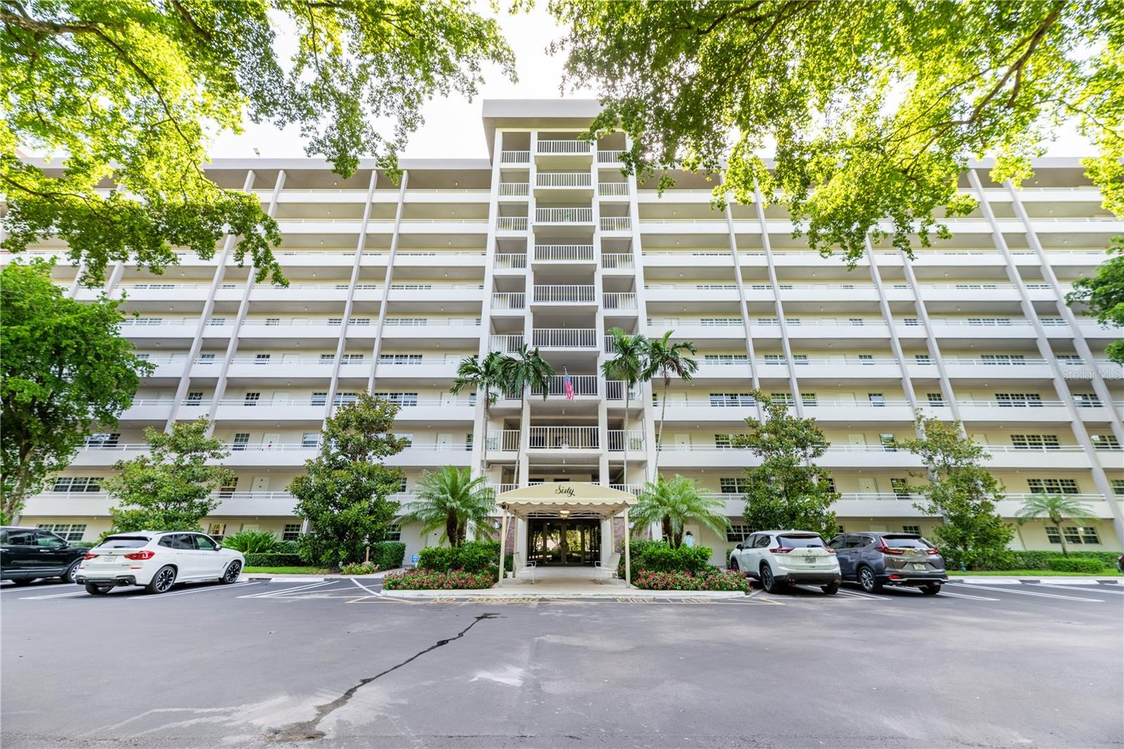 Photo of 605 OAKS DRIVE #607 POMPANO BEACH FL 33069