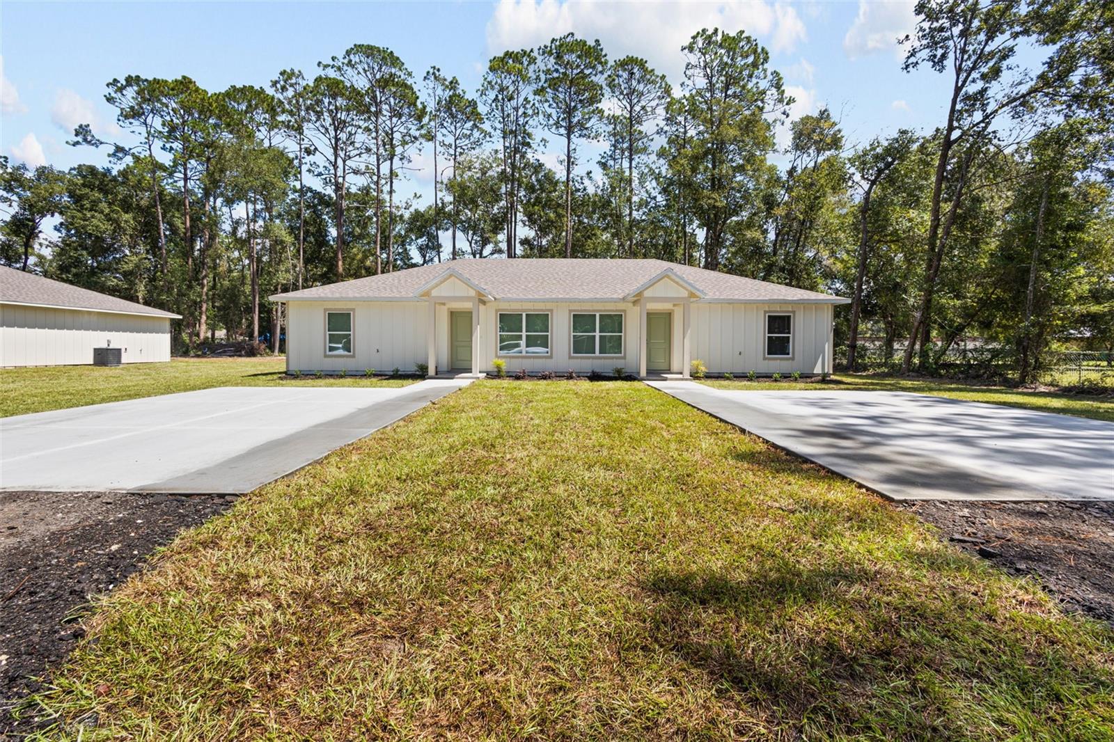 Photo of 105 & 107 NW 8TH STREET CHIEFLAND FL 32626