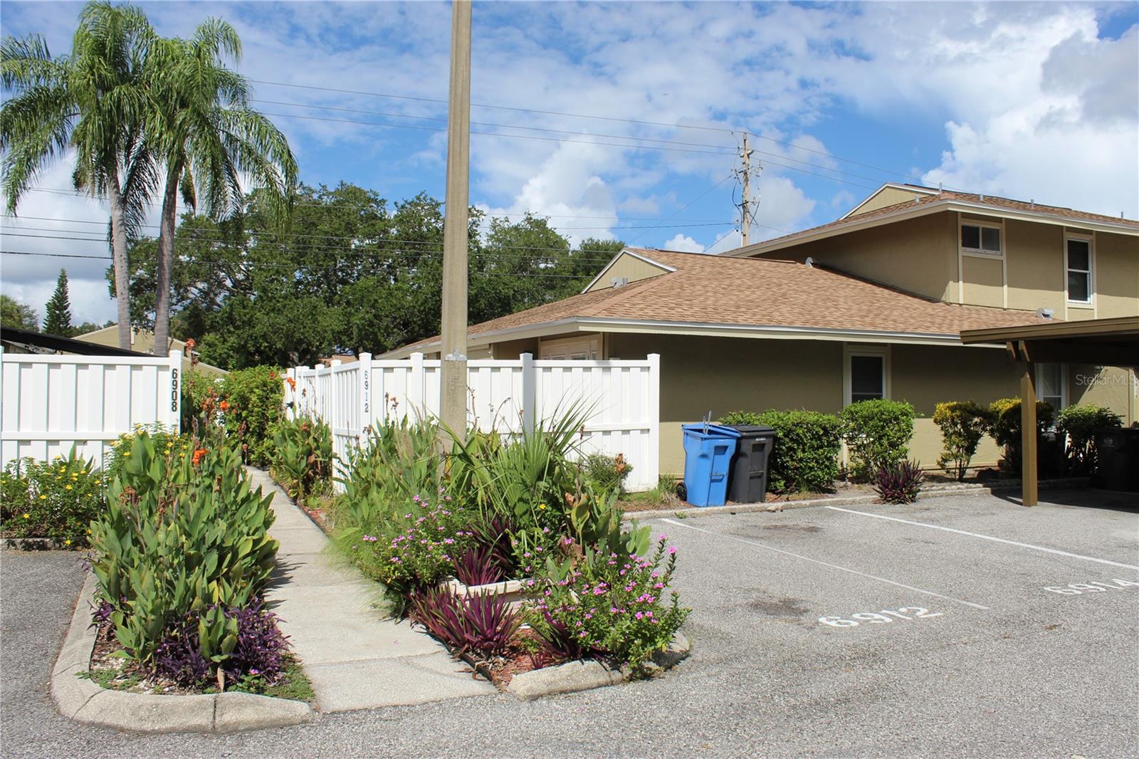 Photo of 6912 EL CENTRO COURT #1 TAMPA FL 33634