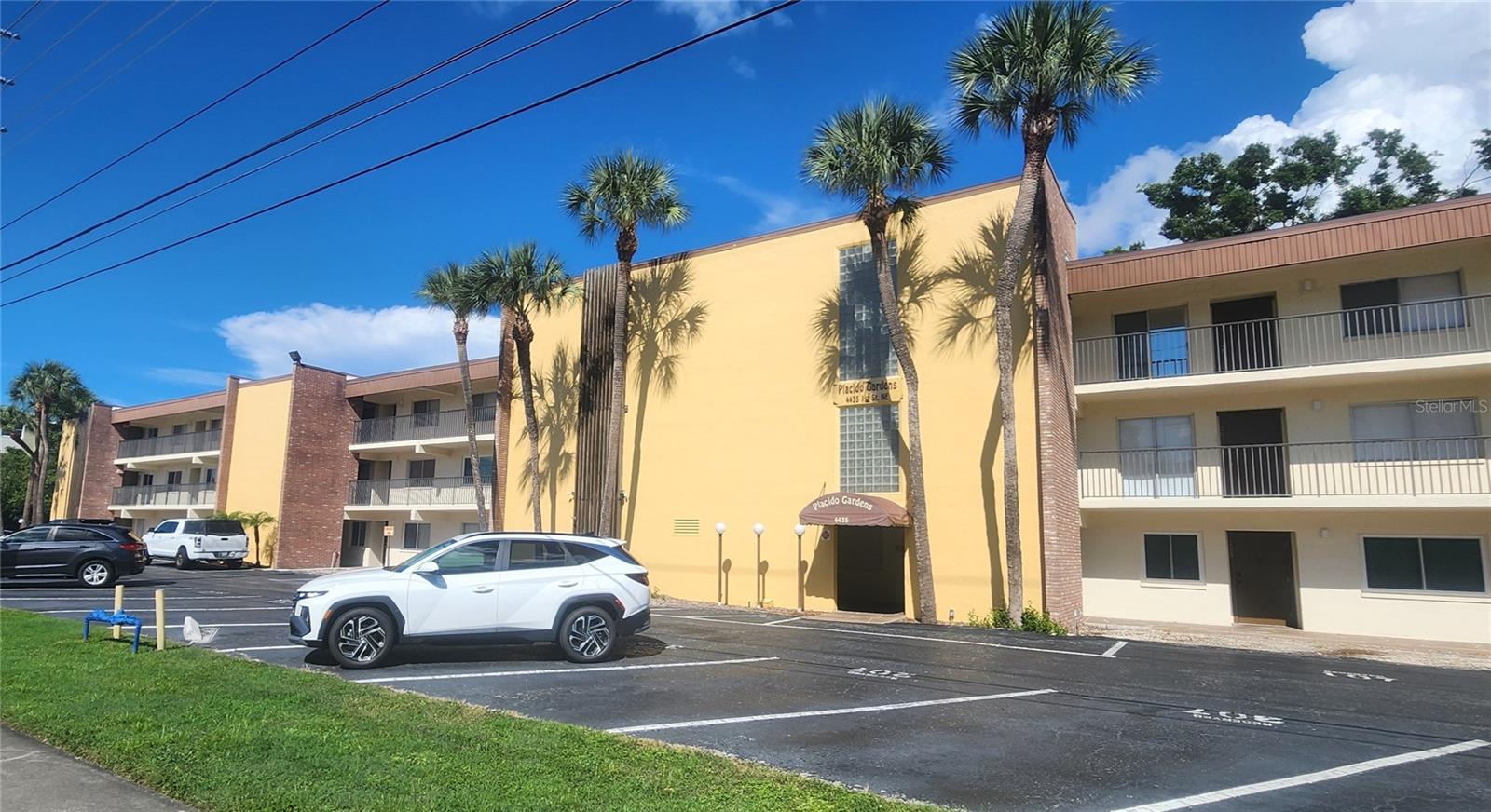 Photo of 4435 1ST STREET #111 ST PETERSBURG FL 33703