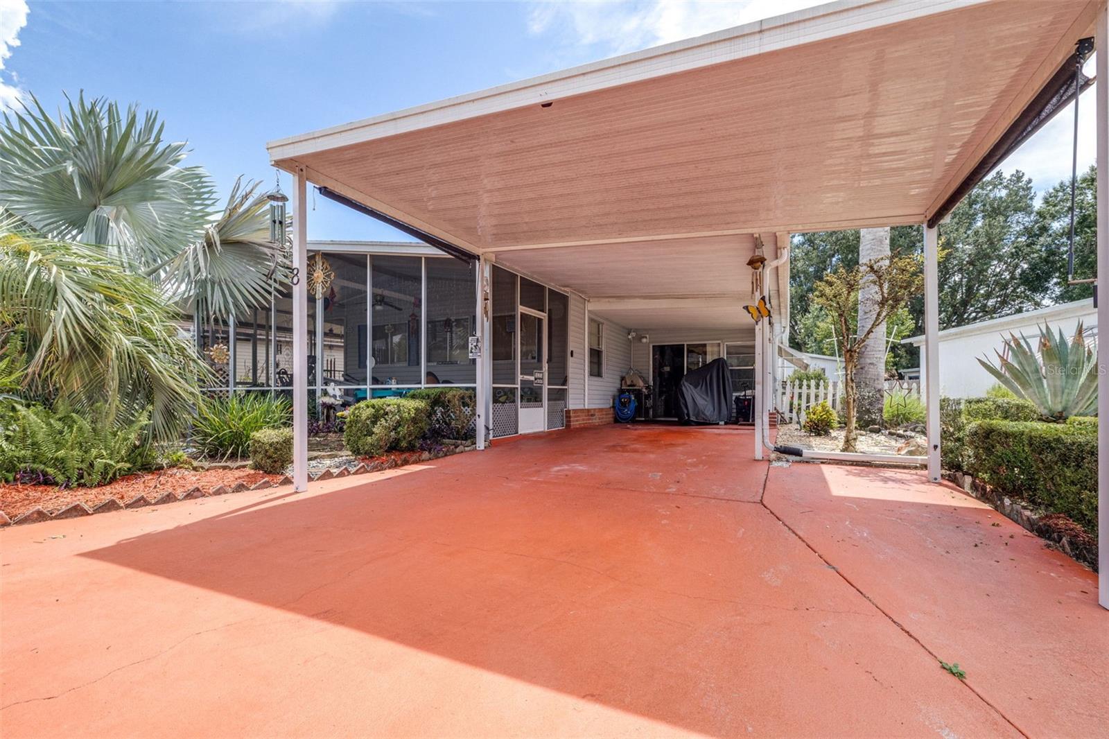 Photo of 8 WOODLAND CIRCLE HAINES CITY FL 33844