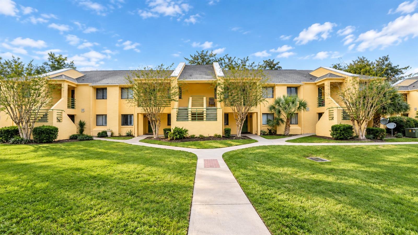 Photo of 4370 S LAKE ORLANDO PARKWAY #2-8 ORLANDO FL 32808