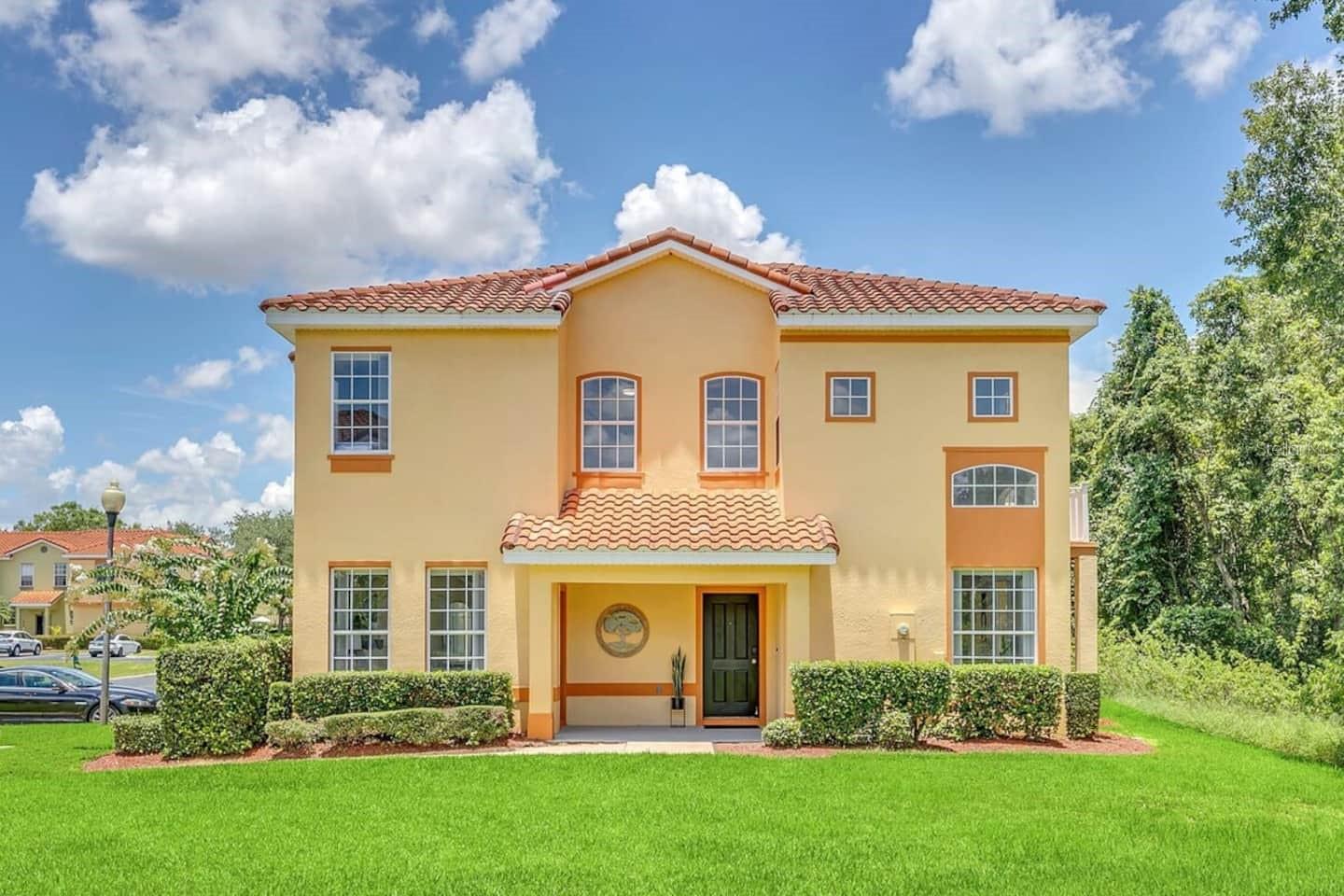 Photo of 407 MADISON CIRCLE DAVENPORT FL 33896