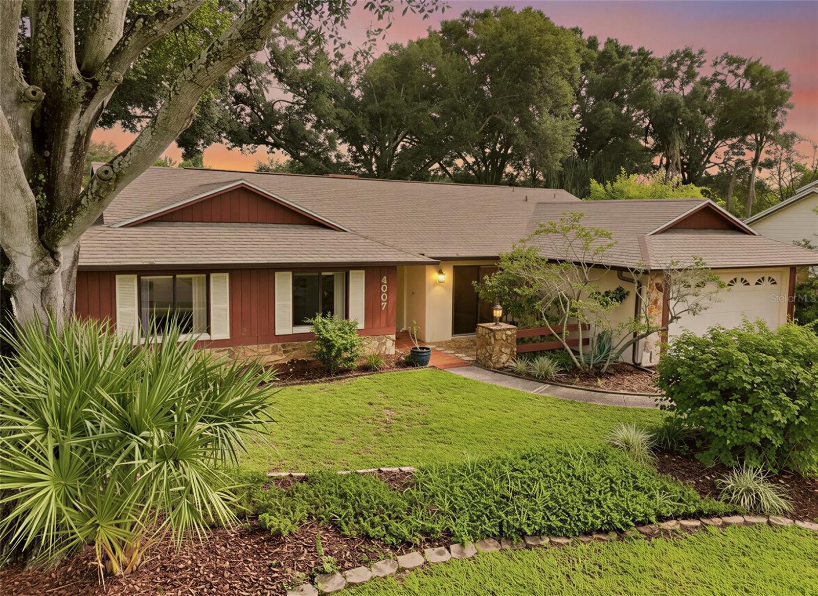 Photo of 4607 CLOVERLAWN DRIVE TAMPA FL 33624