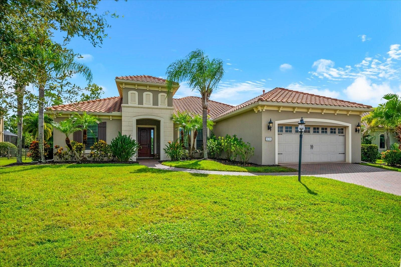 Photo of 8256 LARKSPUR CIRCLE SARASOTA FL 34241