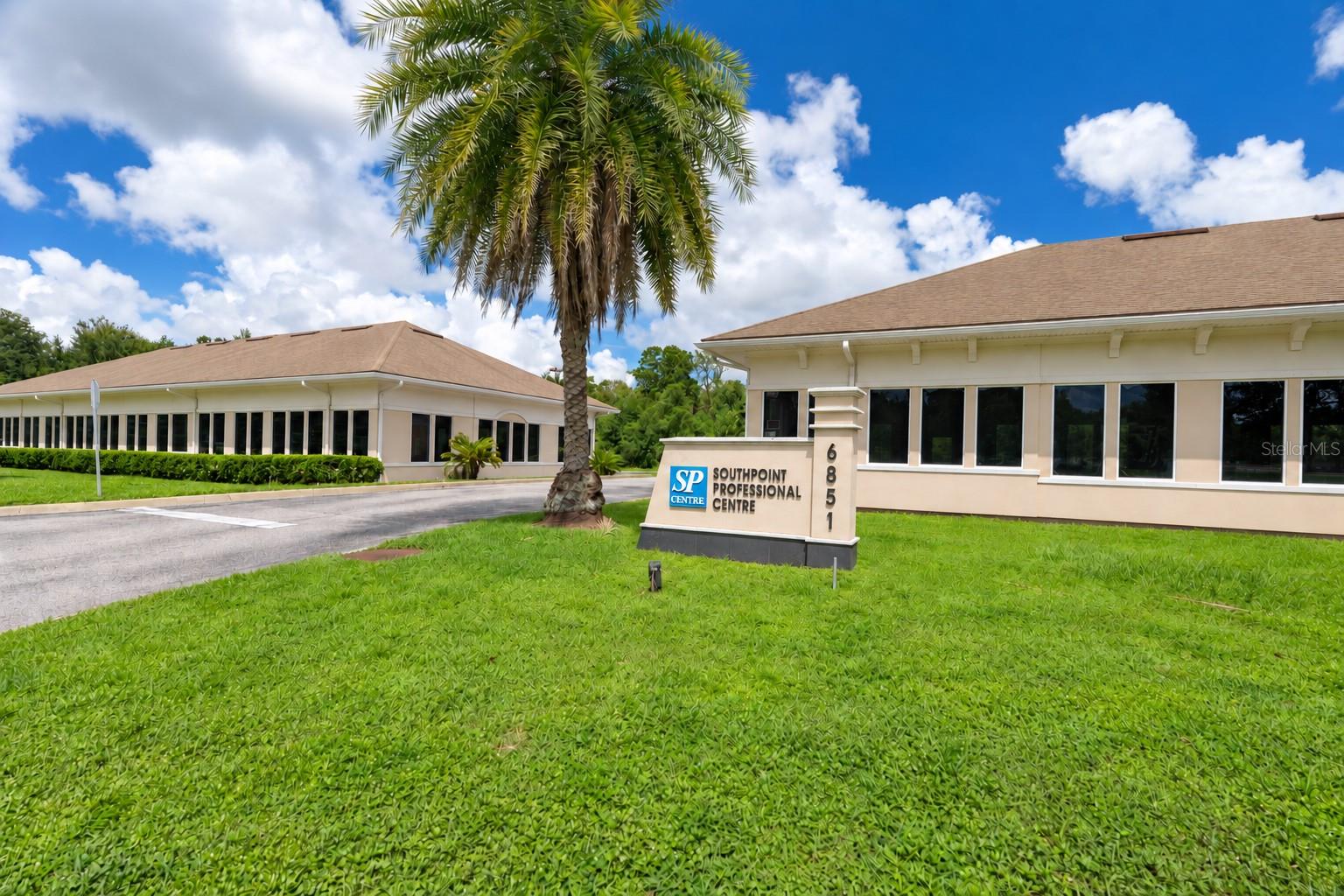 Photo of 6851 SOUTHPOINT PARKWAY JACKSONVILLE FL 32216