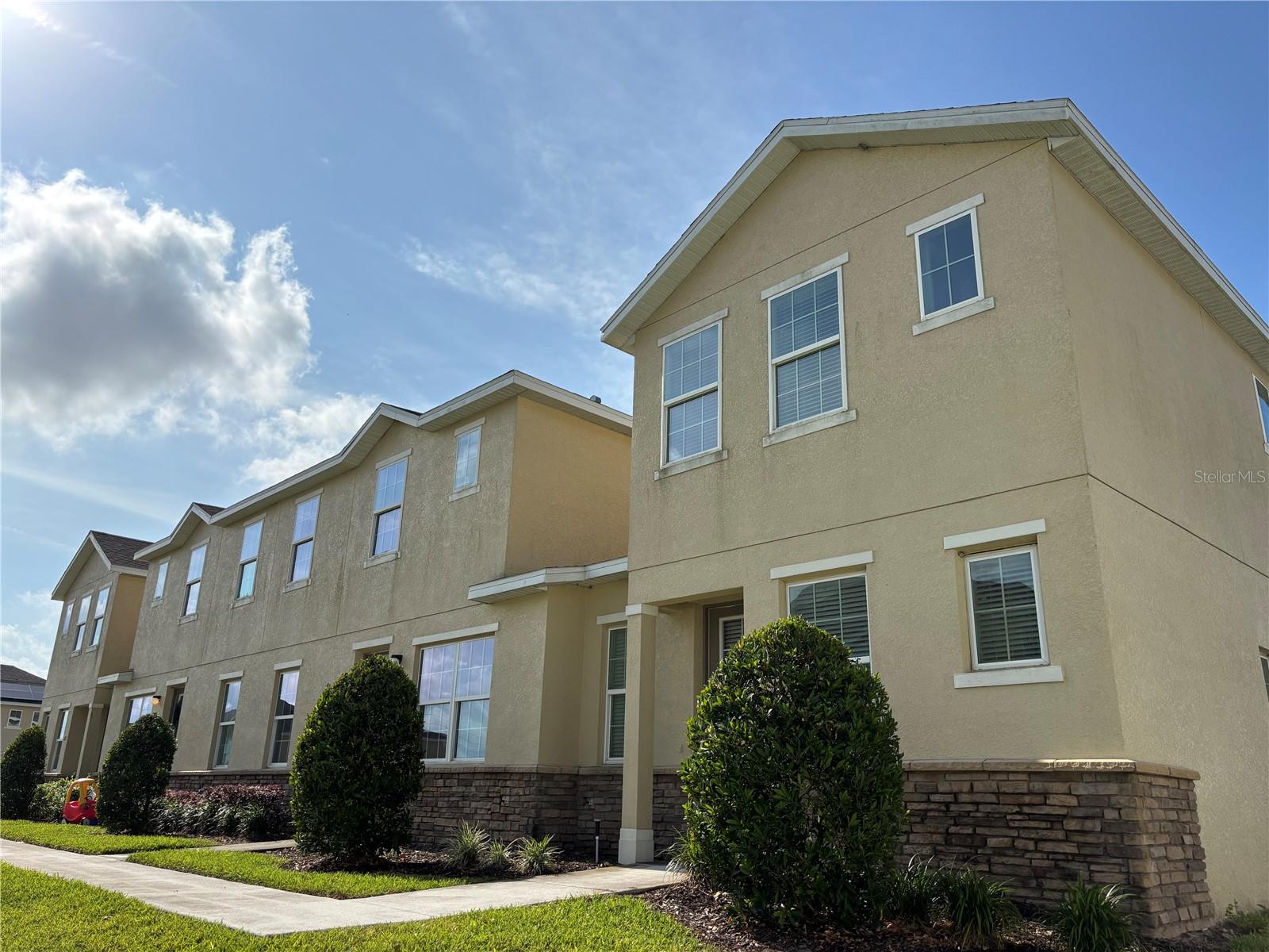Photo of 193 HOLLY VILLAGE DRIVE DAVENPORT FL 33837
