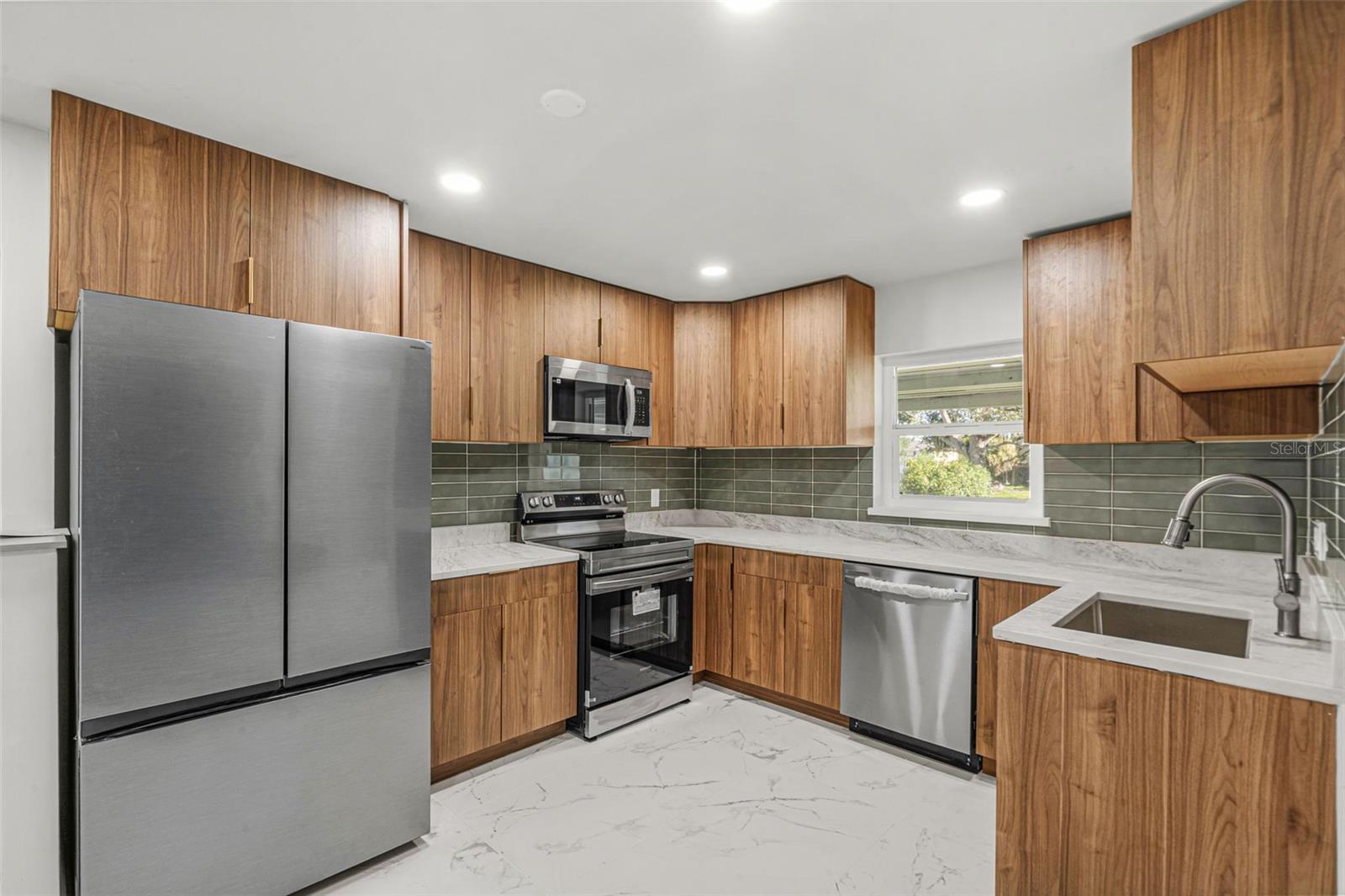 Photo of 4405 PINFISH LANE PALMETTO FL 34221