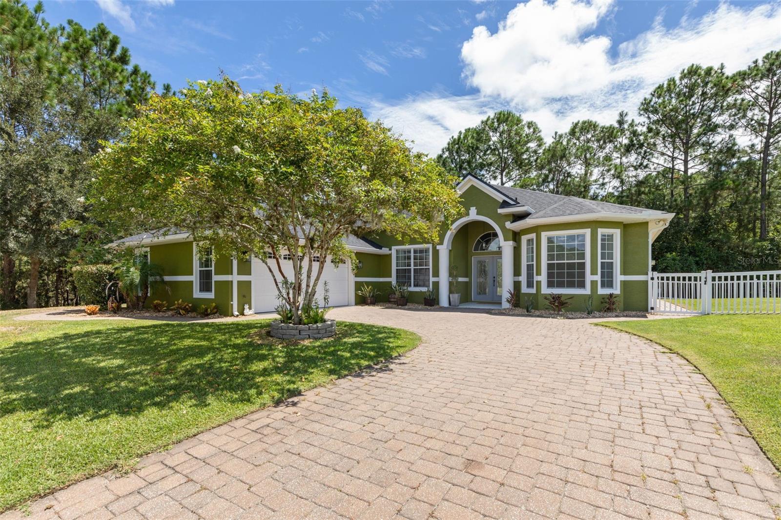 Photo of 138 FAIRWAY COURT BUNNELL FL 32110