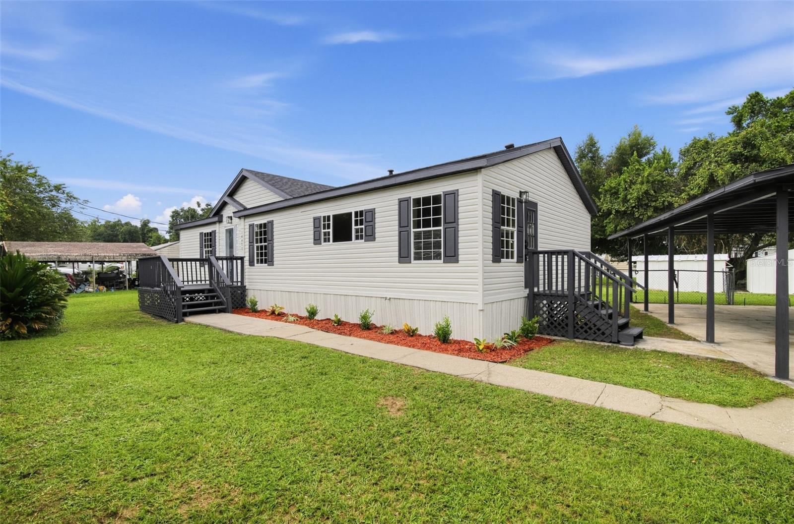 Photo of 14470 SE 91ST TERRACE SUMMERFIELD FL 34491