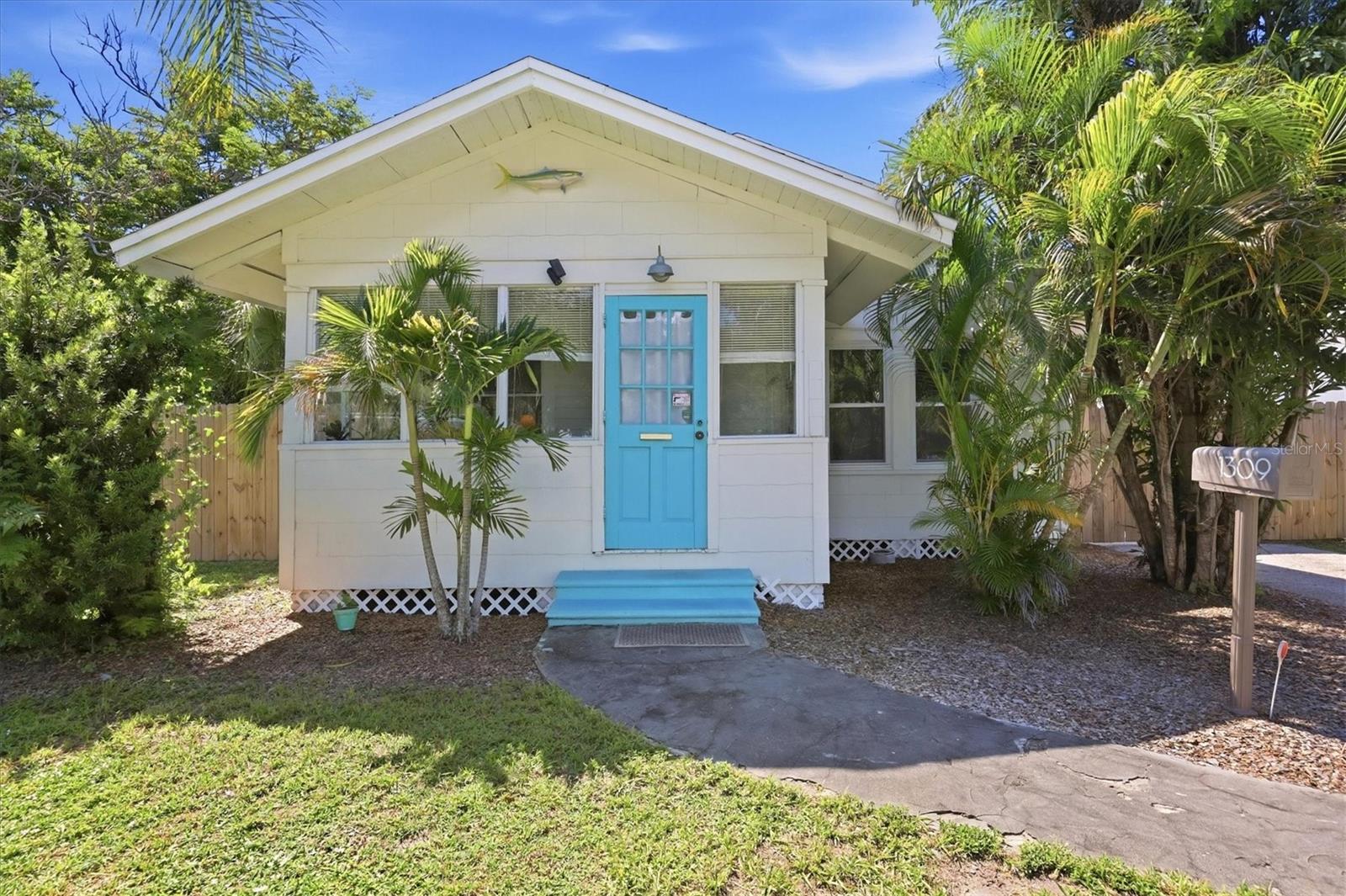 Photo of 1309 13TH AVENUE BRADENTON FL 34205