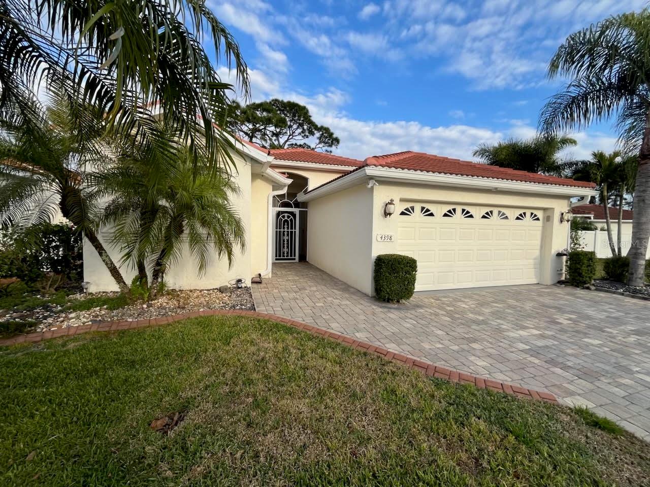 Photo of 4398 SUMMERTREE ROAD VENICE FL 34293