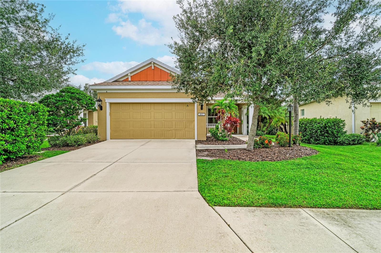 Photo of 4907 BOSTON COMMON GLEN BRADENTON FL 34211