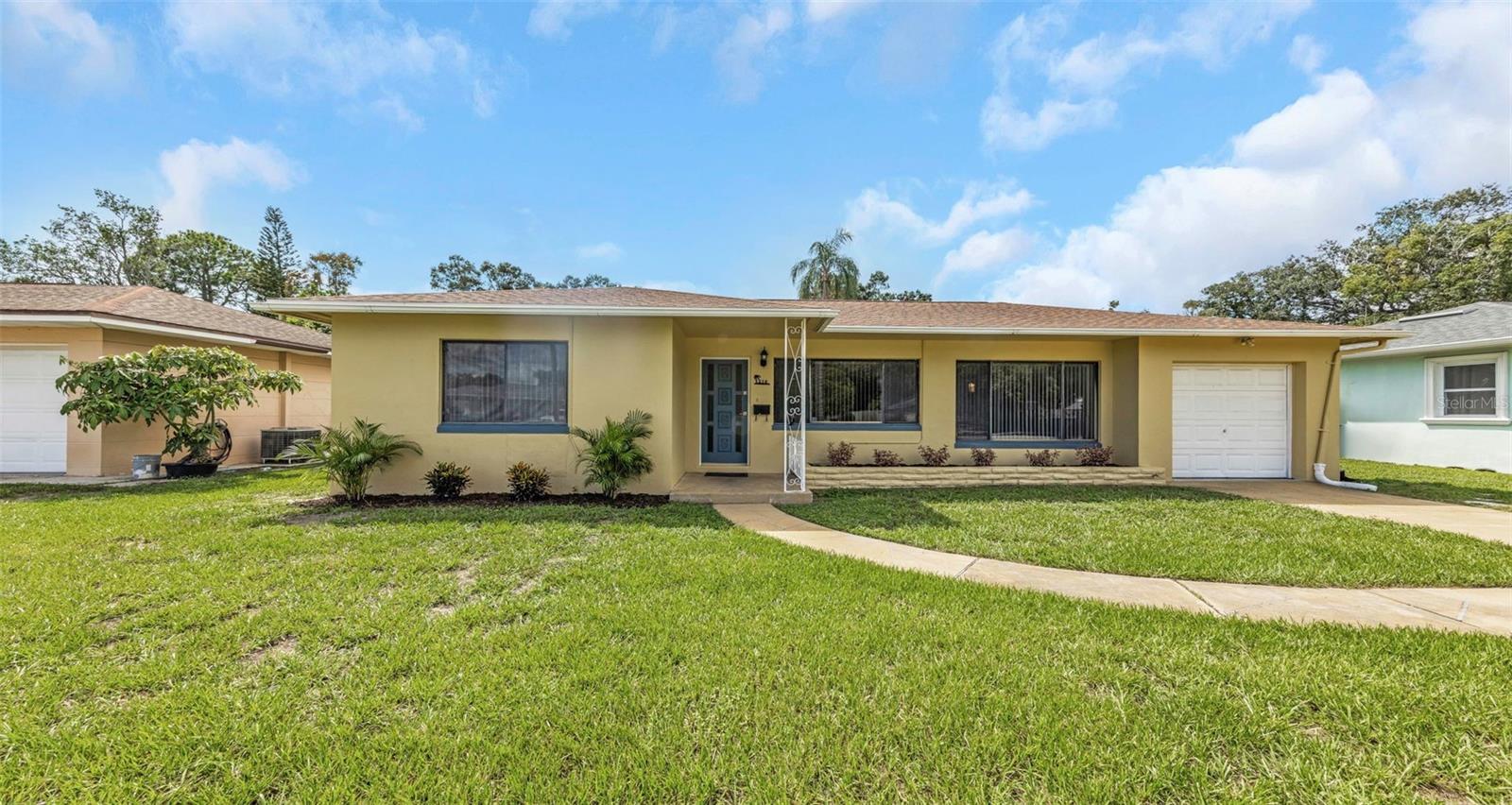Photo of 210 S SATURN AVENUE CLEARWATER FL 33755