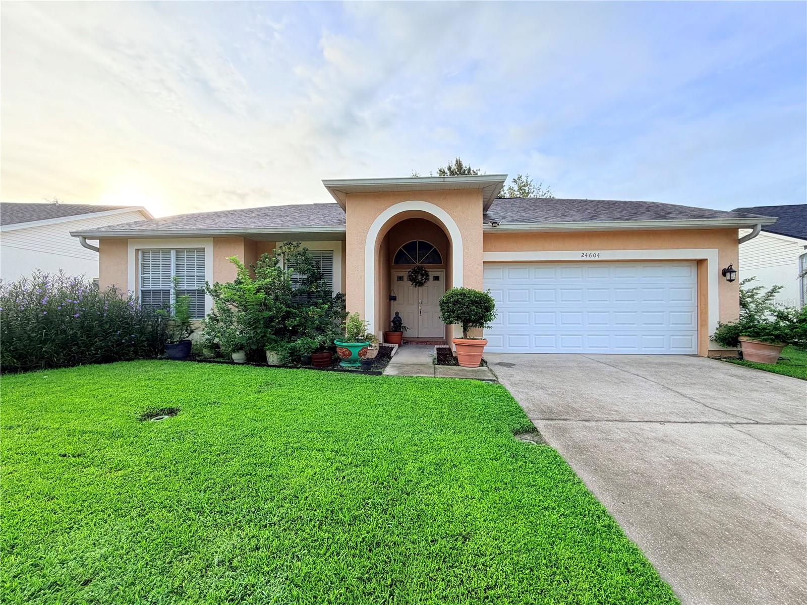 Photo of 24604 LAUREL RIDGE DRIVE LUTZ FL 33559