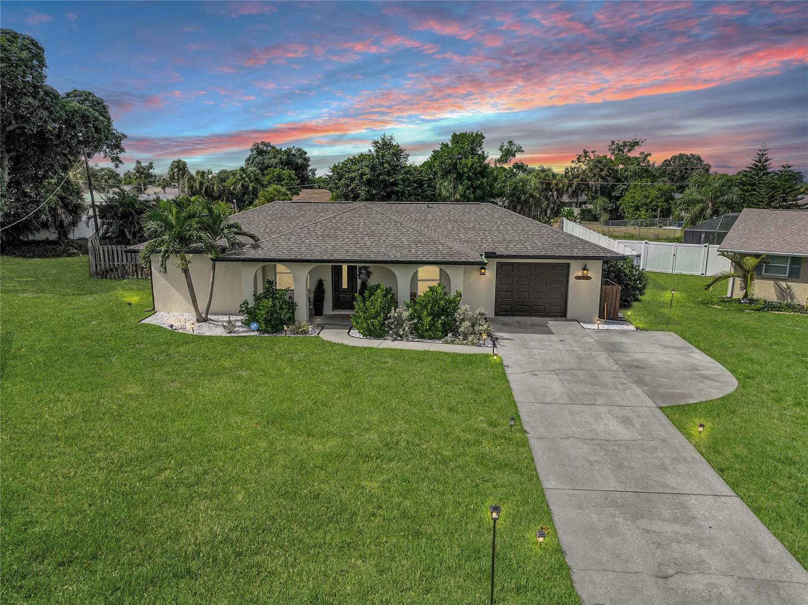 Photo of 233 MALVERN DRIVE VENICE FL 34293