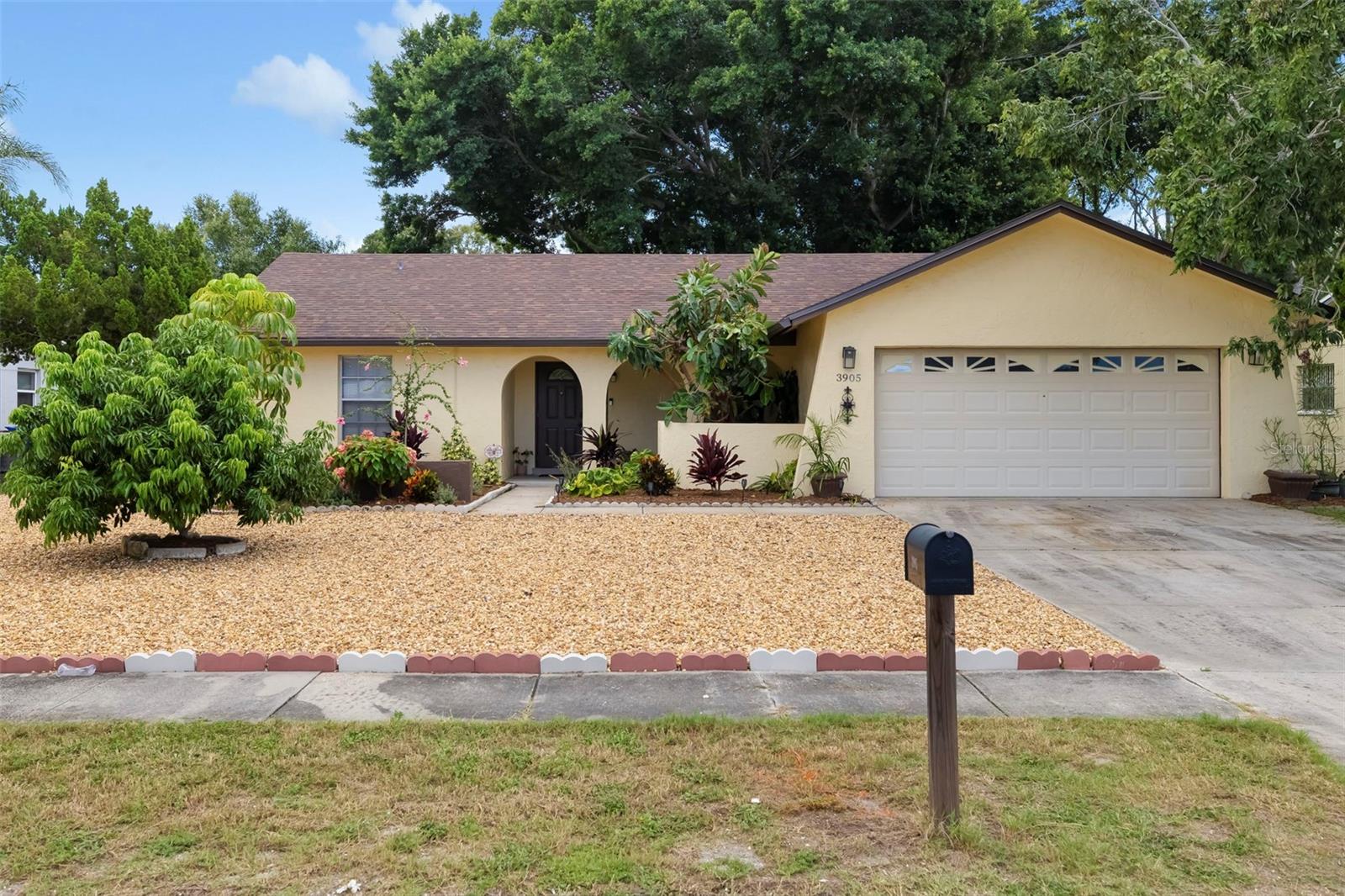 Photo of 3905 SANDPOINTE DRIVE BRADENTON FL 34205