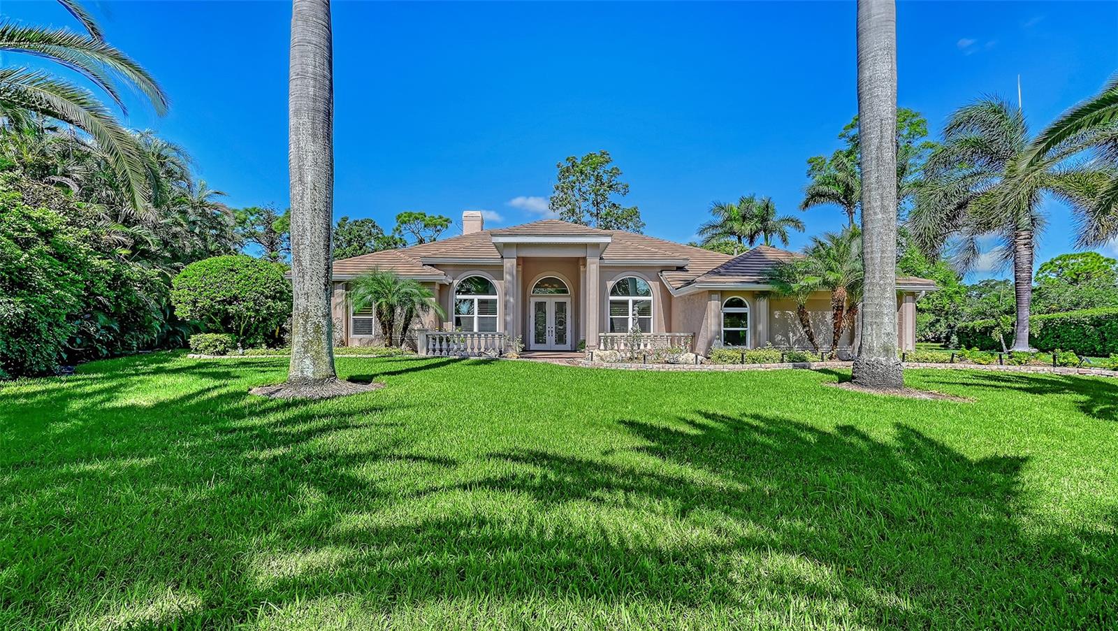 Photo of 8866 BLOOMFIELD BOULEVARD SARASOTA FL 34238