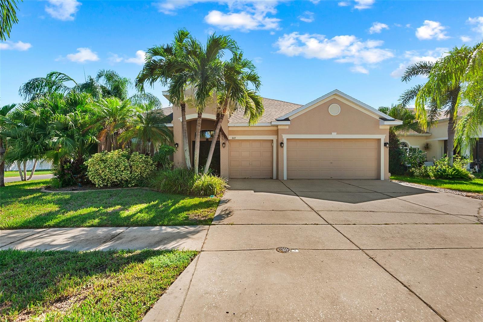 Photo of 443 YORK DALE DRIVE RUSKIN FL 33570