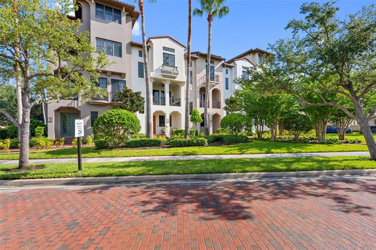 Photo of 4815 YACHT CLUB DRIVE #103 TAMPA FL 33616