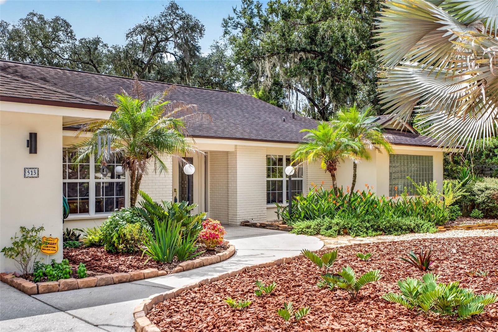 Photo of 513 GARRARD DRIVE TEMPLE TERRACE FL 33617
