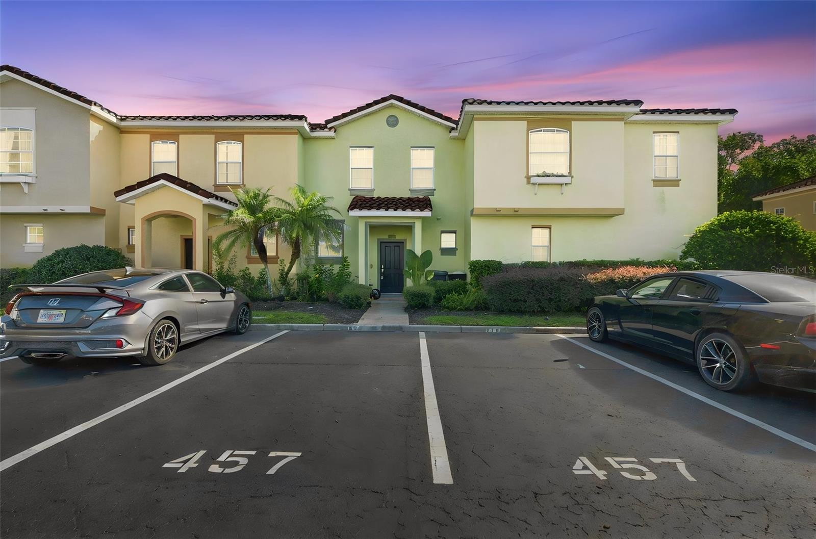 Photo of 457 MADISON CIRCLE DAVENPORT FL 33896