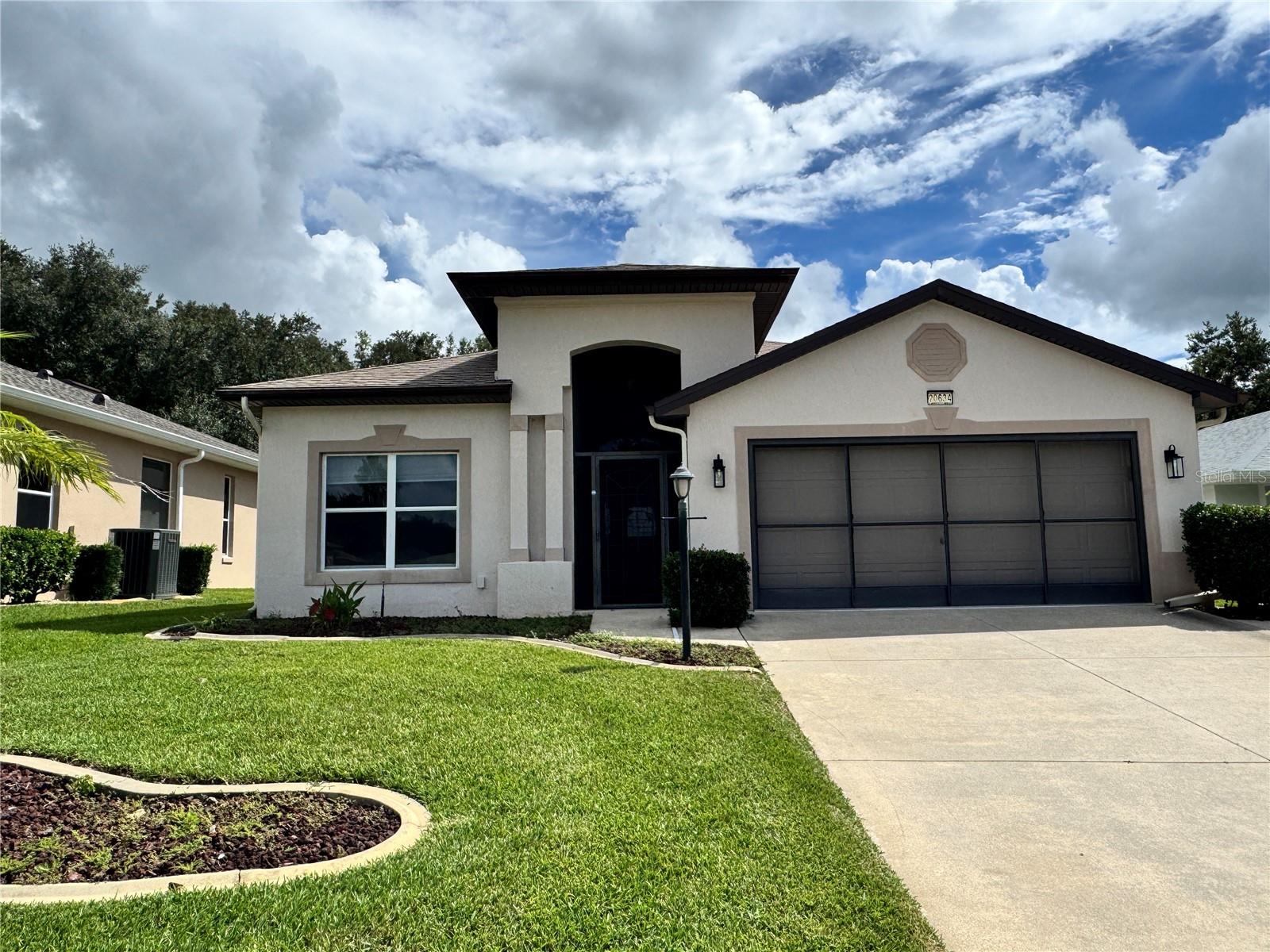 Photo of 20634 QUEEN ALEXANDRA DRIVE LEESBURG FL 34748