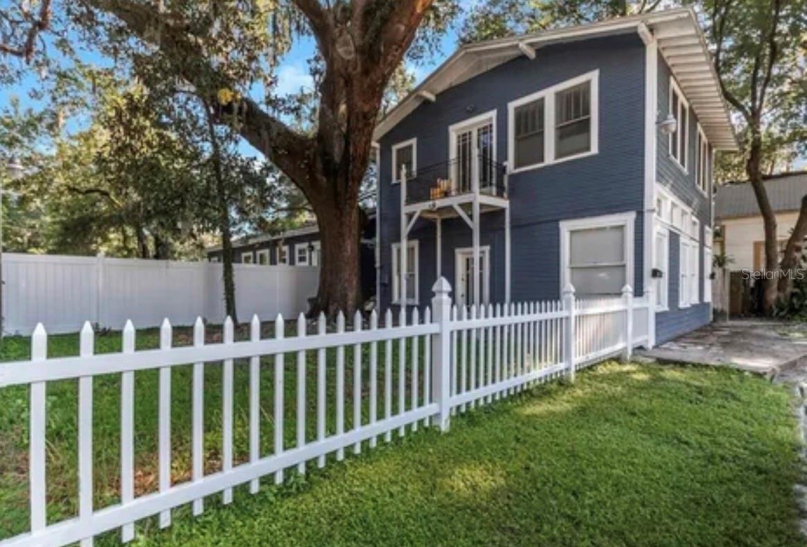 Photo of 210 E PLYMOUTH STREET #A TAMPA FL 33603